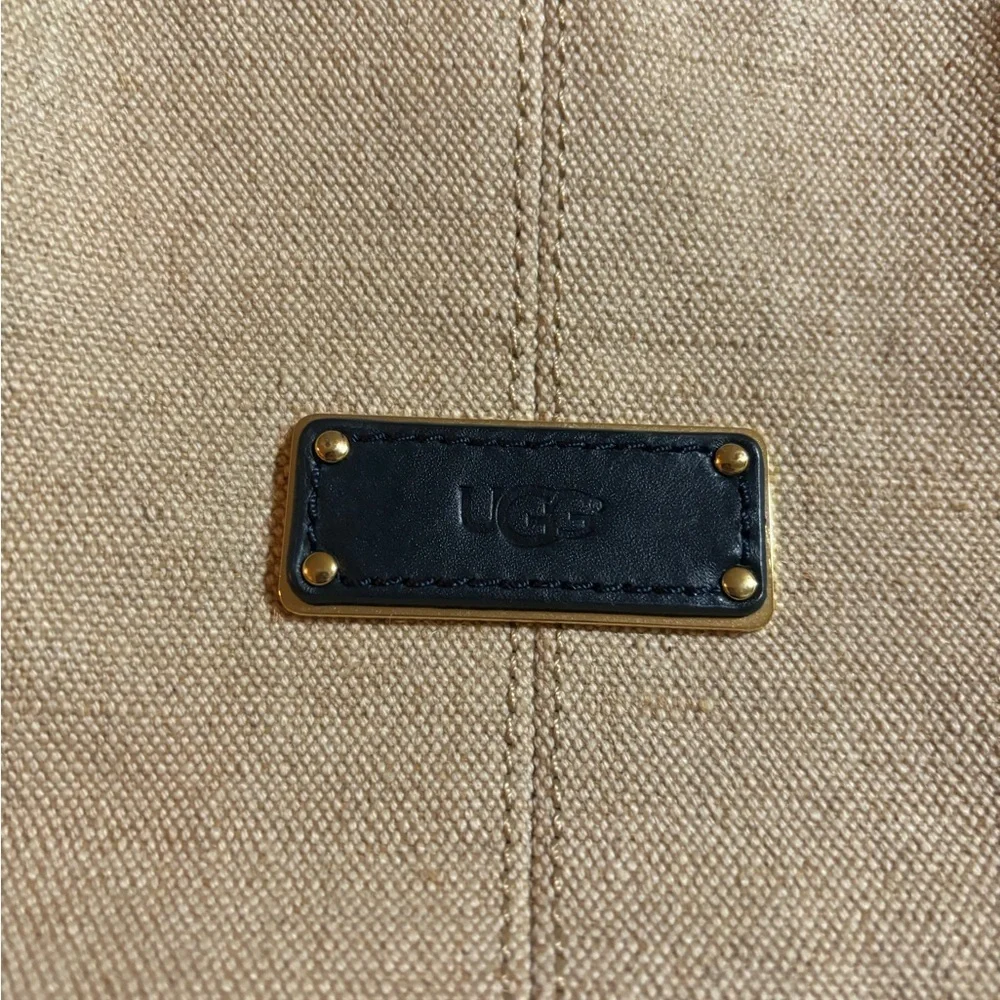 Ugg Elegant Two-Tone Tote Bag